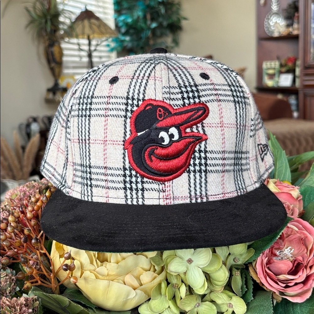New Era 59Fifty Baltimore Orioles MLB Baseball Cap Plaid Hat Beige Black Red